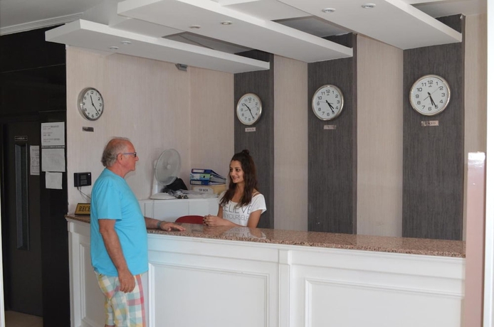 Imagen de los interiores del Hotel Kalif. Foto 12