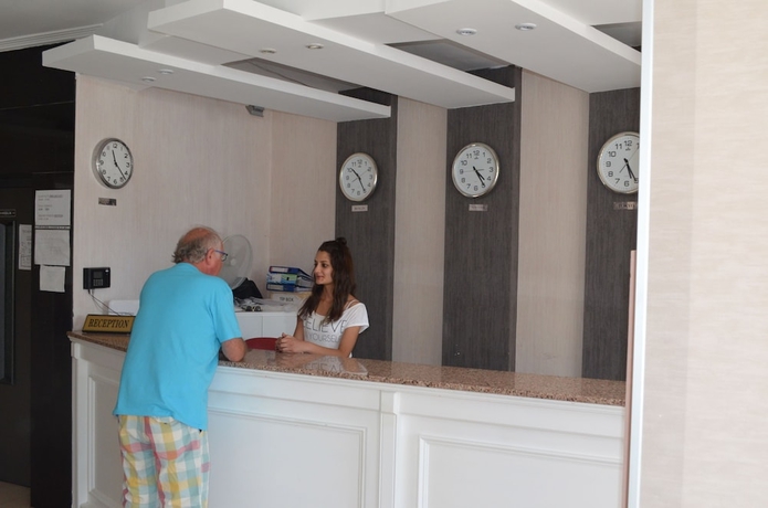 Imagen de los interiores del Hotel Kalif. Foto 13