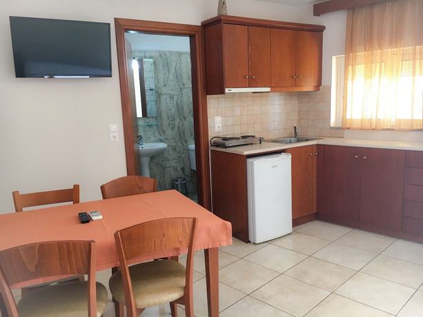 Imagen de la habitación del Hotel Kalimera, Stalos. Foto 3