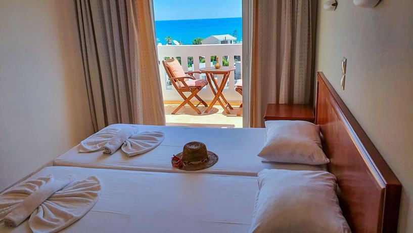 Imagen de la habitación del Hotel Kalimera, Stalos. Foto 14