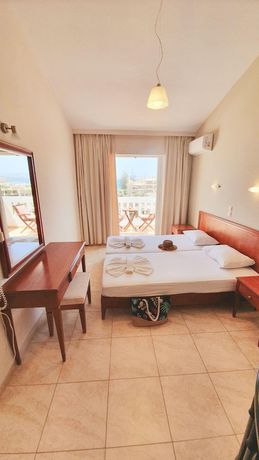 Imagen de la habitación del Hotel Kalimera, Stalos. Foto 18
