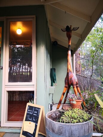 Imagen de los interiores del Hotel Kalimna Woods Cottages. Foto 27