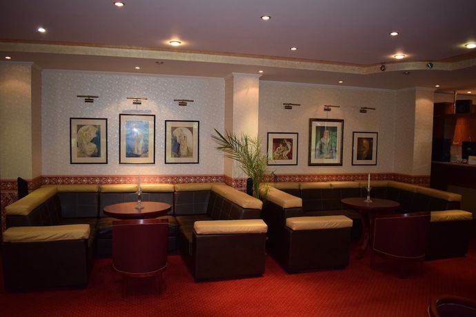Imagen del bar/restaurante del Hotel Kalina. Foto 7