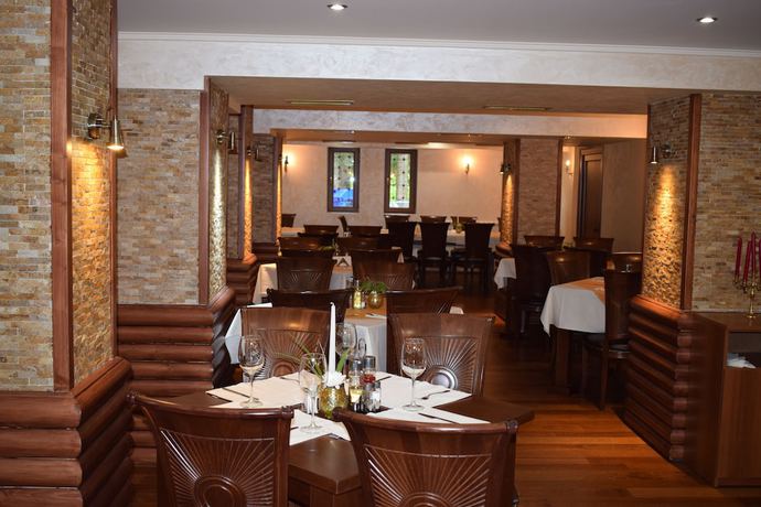 Imagen del bar/restaurante del Hotel Kalina. Foto 8