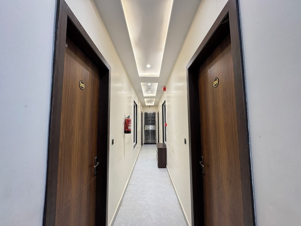 Imagen de los interiores del Hotel Kalindi kunj. Foto 15