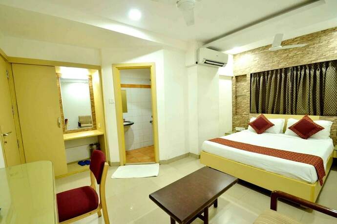 Imagen de la habitación del Hotel Kalinga, Indore. Foto 12