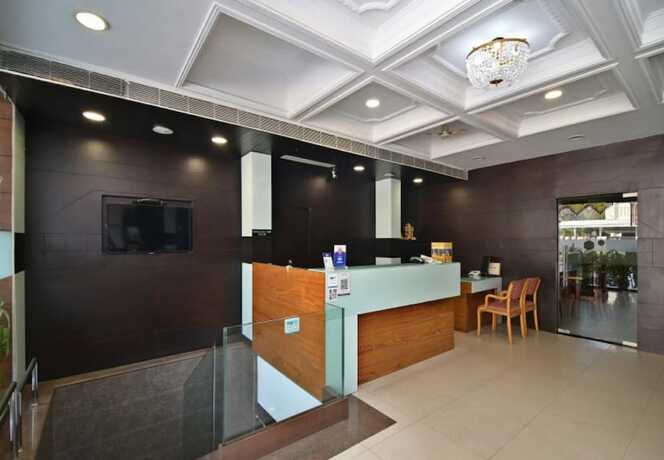Imagen de los interiores del Hotel Kalinga, Indore. Foto 14