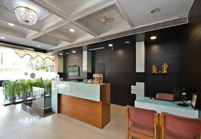 Imagen de los interiores del Hotel Kalinga, Indore. Foto 15
