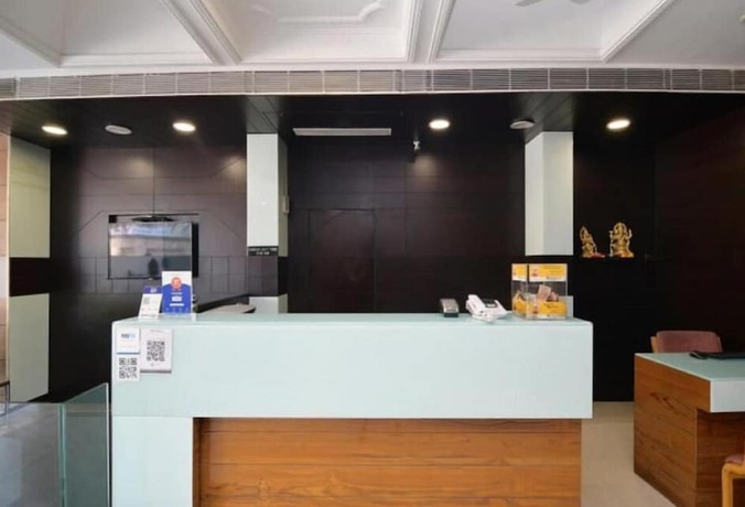 Imagen de los interiores del Hotel Kalinga, Indore. Foto 17