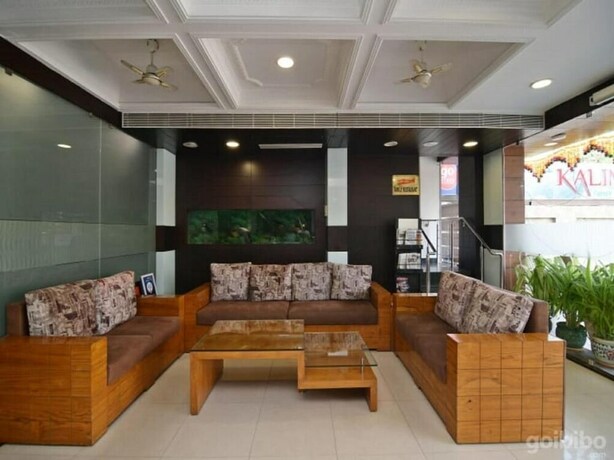Imagen de los interiores del Hotel Kalinga, Indore. Foto 19