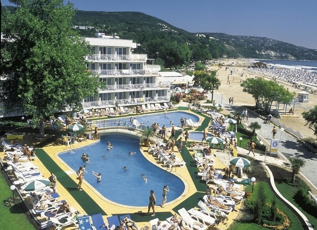 Imagen de la piscina del Hotel Kaliopa. Foto 18
