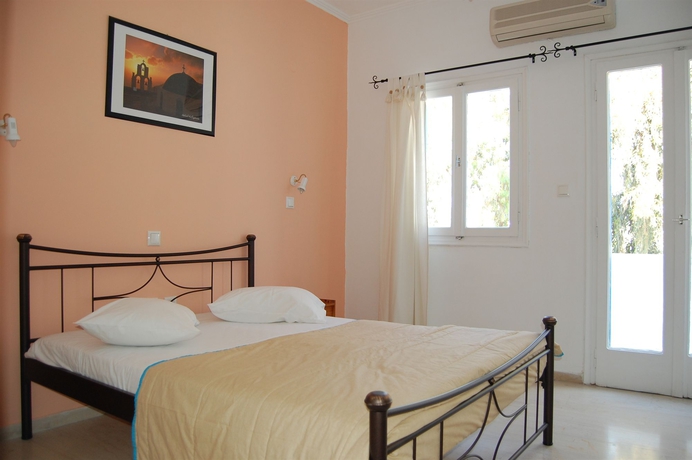 Imagen de la habitación del Hotel Kalisperis. Foto 3
