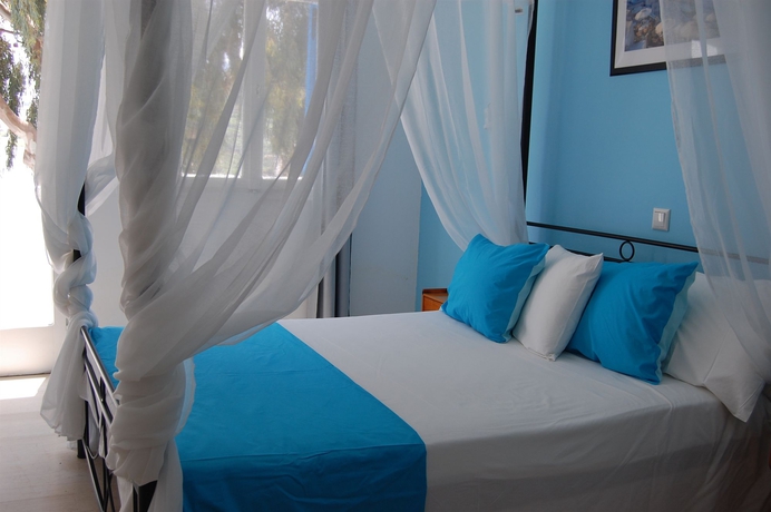 Imagen de la habitación del Hotel Kalisperis. Foto 6