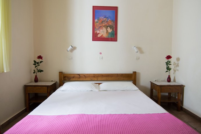 Imagen de la habitación del Hotel Kalithea Apartments. Foto 3