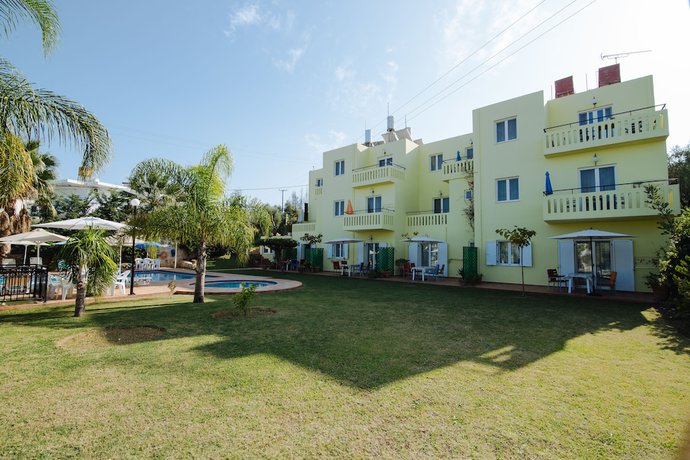 Imagen general del Hotel Kalithea Apartments. Foto 2