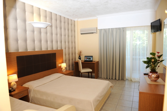 Imagen de la habitación del Hotel Kalithea. Foto 4