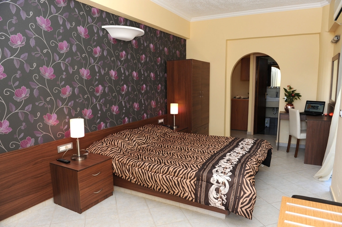 Imagen de la habitación del Hotel Kalithea. Foto 11