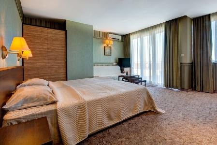 Imagen de la habitación del Hotel Kalithea Sozopol. Foto 8