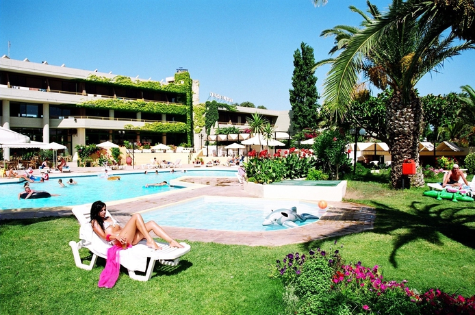 Imagen general del Hotel Kalithea Sun & Sky. Foto 3