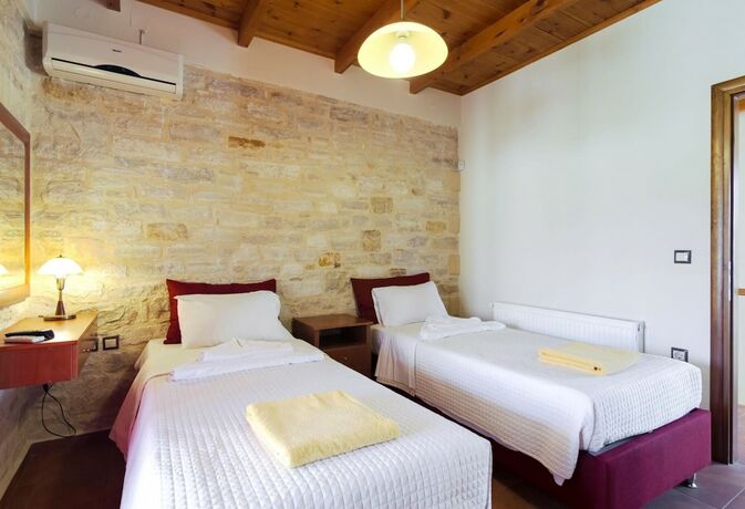 Imagen general del Hotel Kalives Orchard Villas. Foto 14