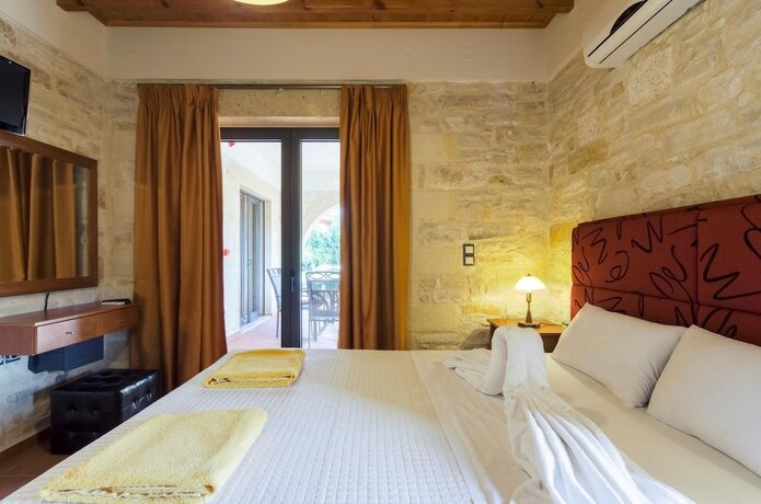 Imagen general del Hotel Kalives Orchard Villas. Foto 16