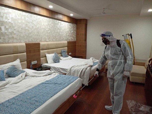 Imagen de la habitación del Hotel Kalka Royal. Foto 12