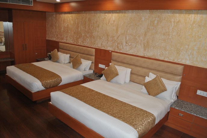 Imagen de la habitación del Hotel Kalka Royal. Foto 16