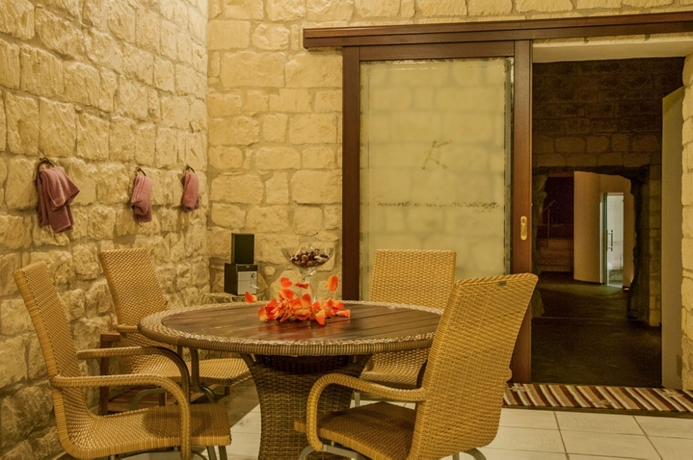 Imagen de la piscina del Hotel Kallikoros Country Resort and Spa. Foto 4