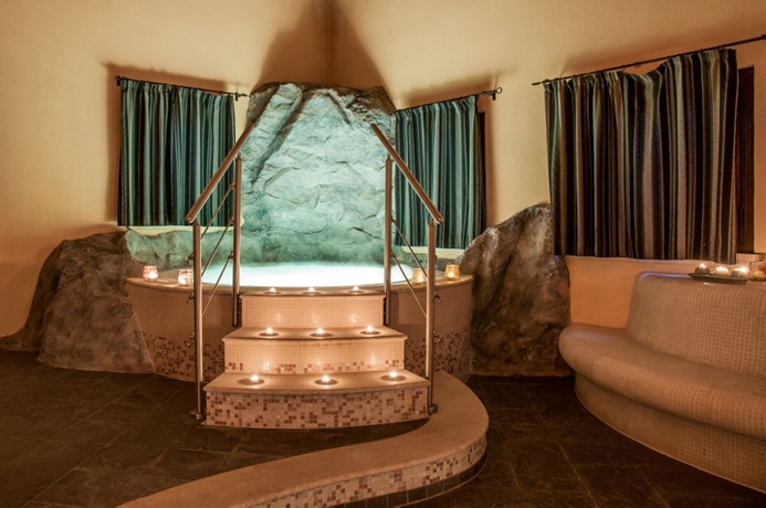 Imagen de la piscina del Hotel Kallikoros Country Resort and Spa. Foto 10