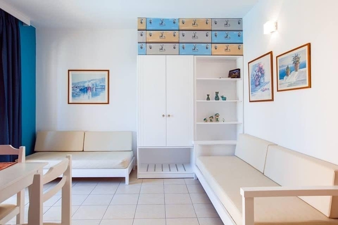 Imagen de los interiores del Hotel Kallitsakis Beach. Foto 14