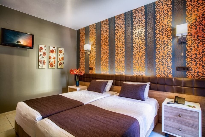 Imagen de la habitación del Hotel Kallitsakis Beach. Foto 9