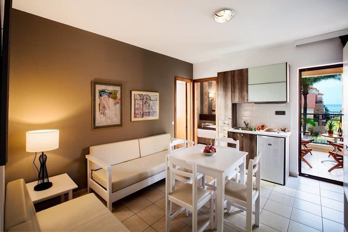 Imagen de los interiores del Hotel Kallitsakis Beach. Foto 17