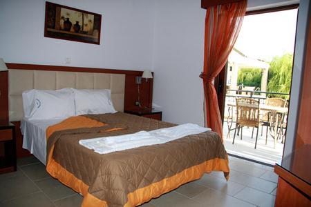 Imagen de la habitación del Hotel Kalloni village. Foto 7