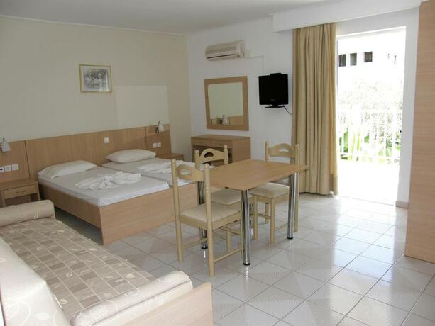 Imagen general del Hotel Kalloudis Apartments. Foto 13