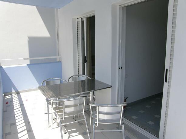 Imagen general del Hotel Kalloudis Apartments. Foto 16