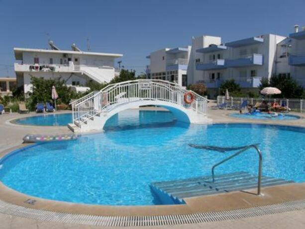 Imagen general del Hotel Kalloudis Apartments. Foto 19