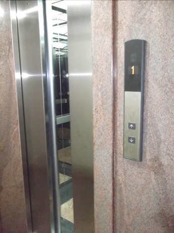Imagen de los interiores del Hotel Kally. Foto 15