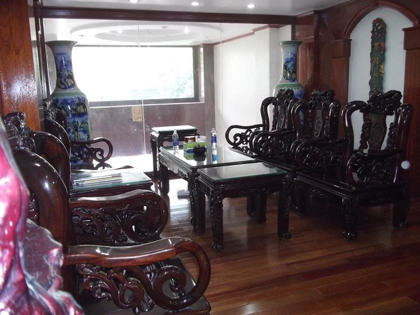 Imagen de los interiores del Hotel Kally. Foto 17