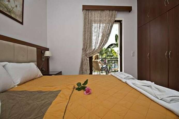 Imagen general del Hotel Kaloni village apartments. Foto 3