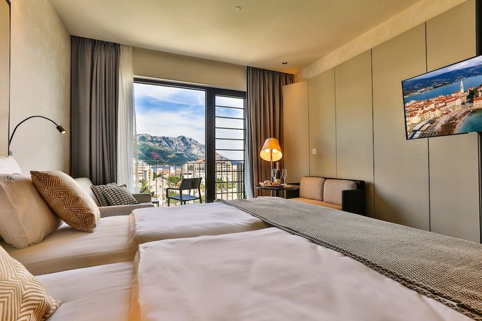 Imagen de la habitación del Hotel Kalos, Becici. Foto 10