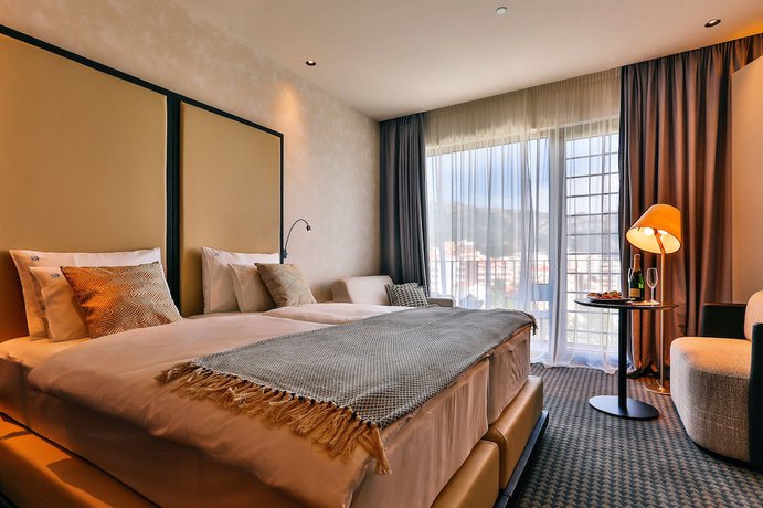 Imagen de la habitación del Hotel Kalos, Becici. Foto 11