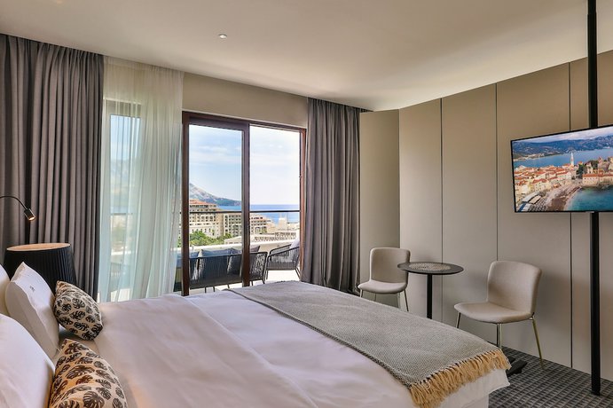 Imagen de la habitación del Hotel Kalos, Becici. Foto 13