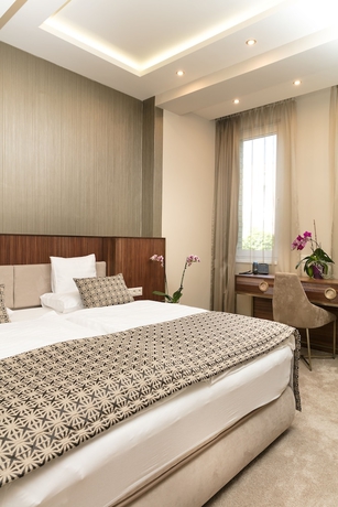 Imagen de la habitación del Hotel Kalvaria, Gyor. Foto 7