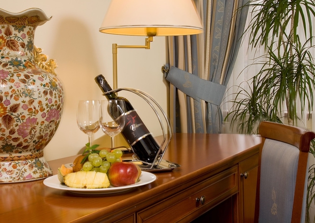 Imagen de la habitación del Hotel Kalvaria, Gyor. Foto 8