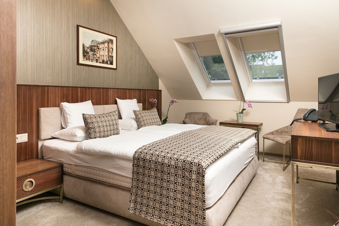Imagen de la habitación del Hotel Kalvaria, Gyor. Foto 14