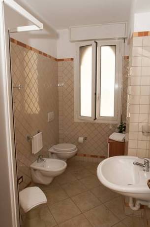 Imagen de la habitación del Hotel Kaly. Foto 7