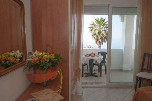Imagen de la habitación del Hotel Kaly. Foto 8