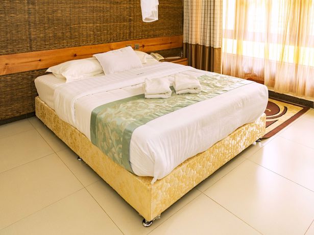 Imagen de la habitación del Hotel Kalya Courts. Foto 11