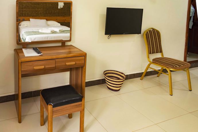 Imagen de la habitación del Hotel Kalya Courts. Foto 13