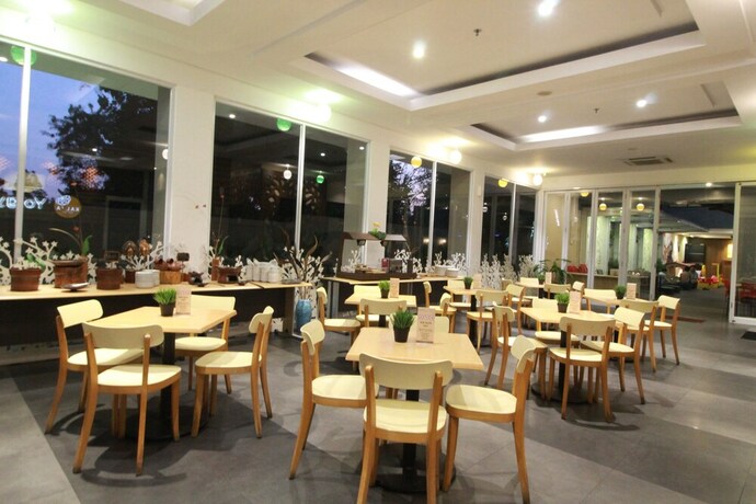 Imagen del bar/restaurante del Hotel Kalya Hotel. Foto 4
